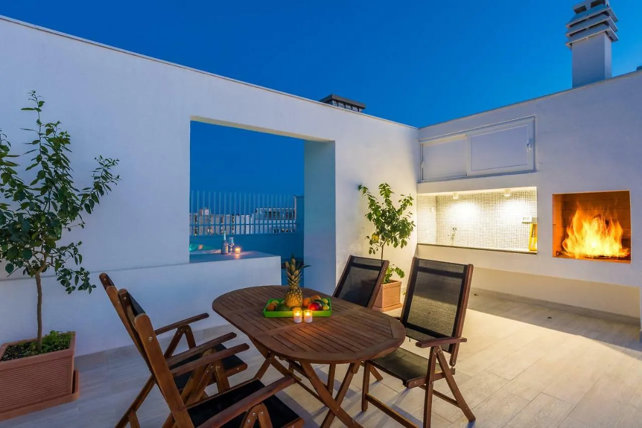 Apartment Il Nido ザダル